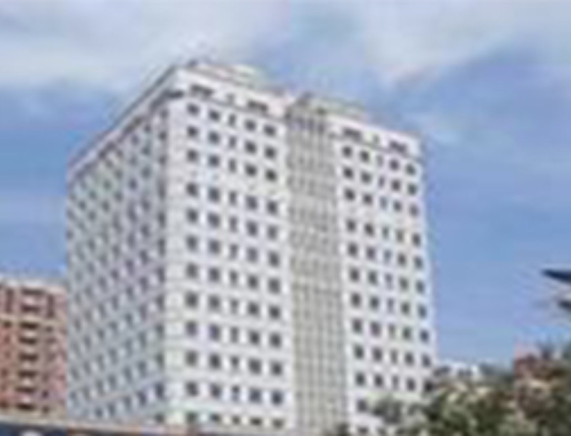 �����м���